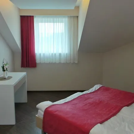 Hotel Kesten *