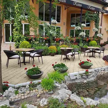 Hotel Kesten *